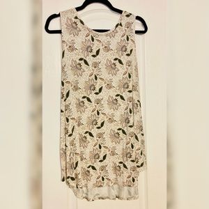 Womens XL Old Navy Luxe swing tank top- cream floral